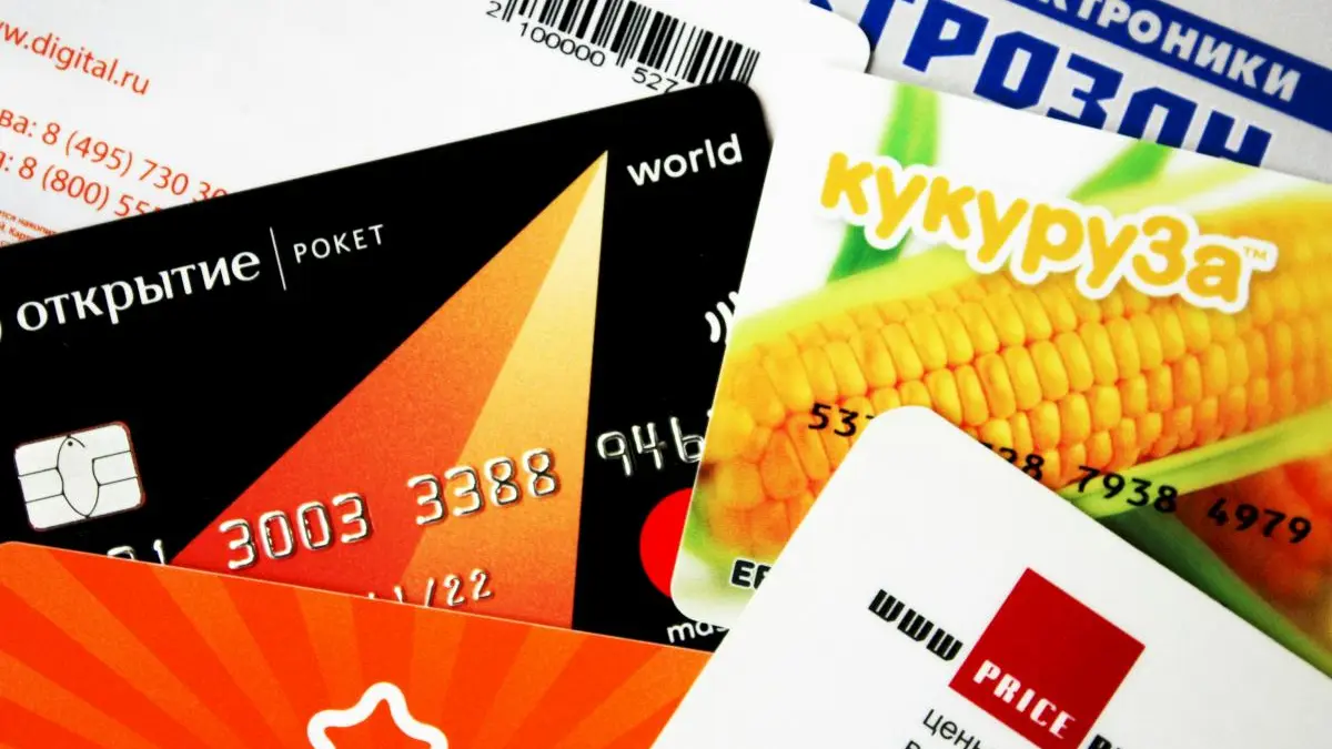 Prós e contras do uso do cartão de crédito